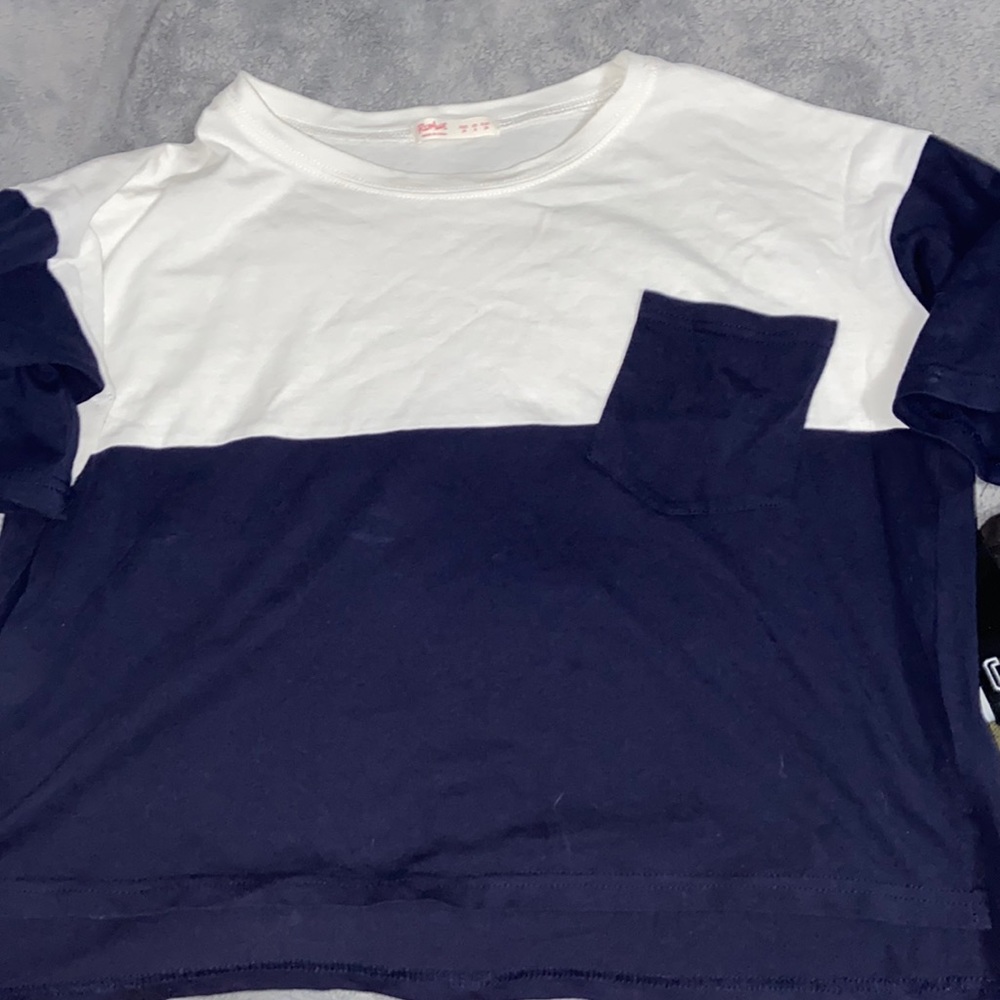 white & navy blue crop top T